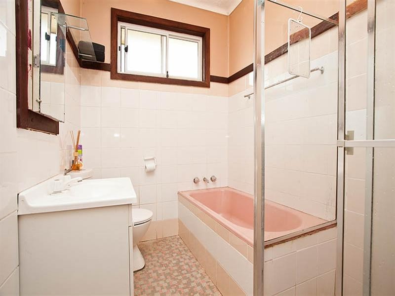 10 Pollard Place, Kirrawee NSW 2232