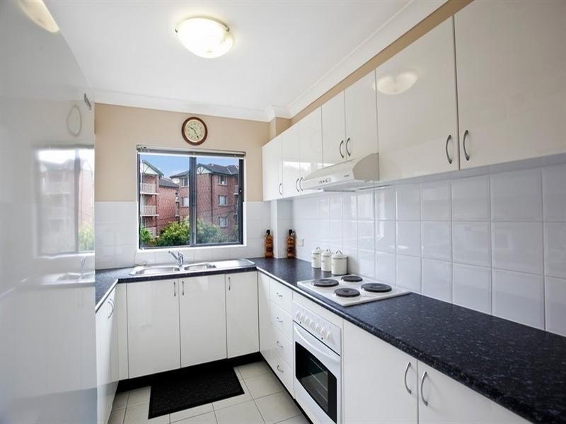 30/6-14 Park Street, Sutherland NSW 2232