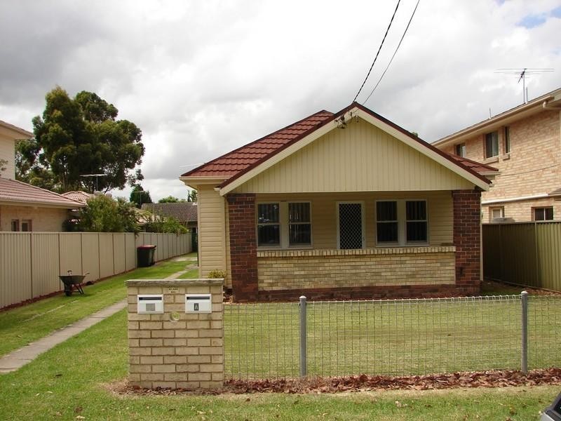 99 The Grand Parade, Sutherland NSW 2232