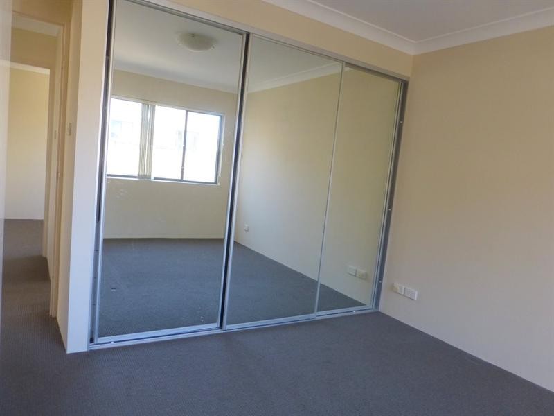 18/50 Merton Street, Sutherland NSW 2232