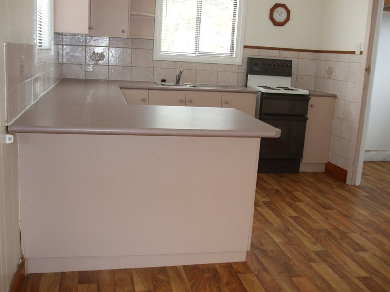 16 Mortlock Street, Cummins SA 5631