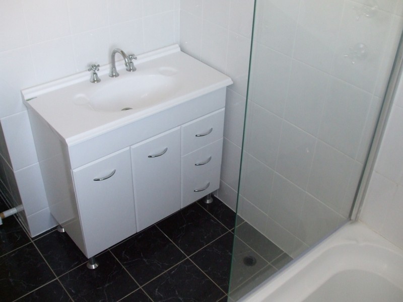 16 Mortlock Street, Cummins SA 5631