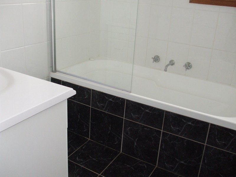 16 Mortlock Street, Cummins SA 5631