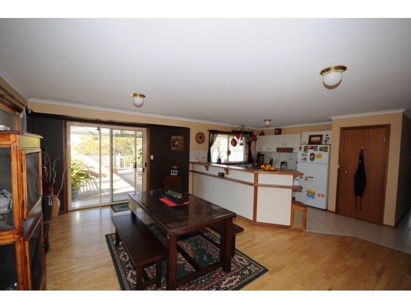 27 Flinders Avenue, Port Lincoln SA 5606