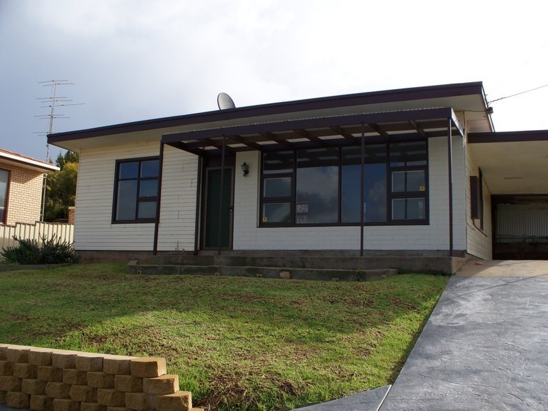 18 Kiama Avenue, Port Lincoln SA 5606