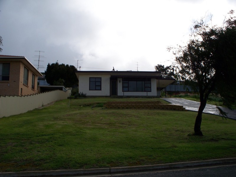 18 Kiama Avenue, Port Lincoln SA 5606