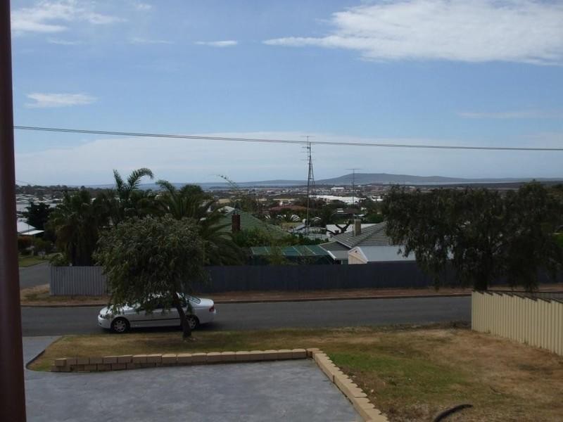 18 Kiama Avenue, Port Lincoln SA 5606