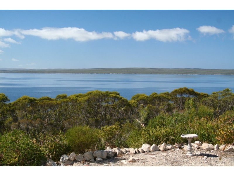 184 Proper Bay Road, Port Lincoln SA 5606