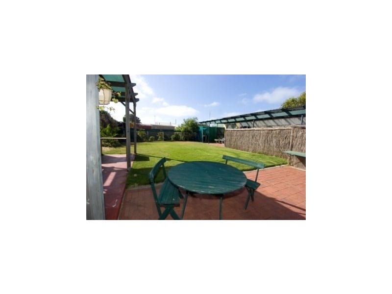 22 Central Street, Louth Bay SA 5607
