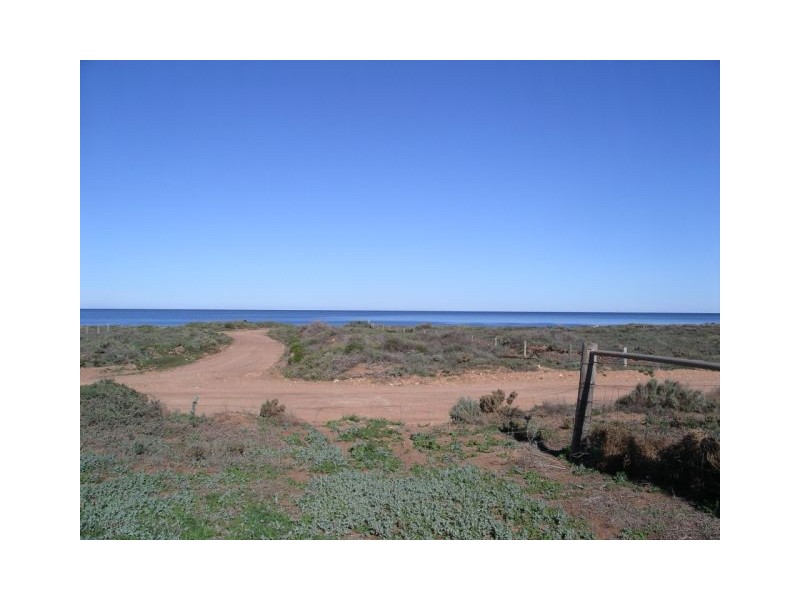 Section 32 Beach Road, Port Gibbon SA 5602