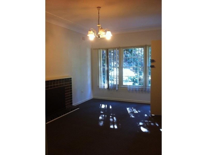 33 Kingsford Avenue, Eastwood NSW 2122