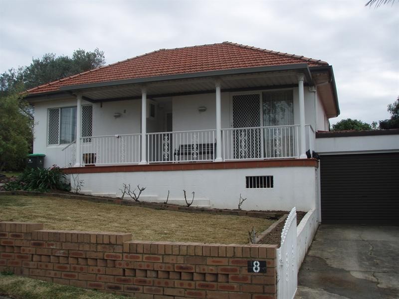 8 Pratten Avenue, Ryde NSW 2112