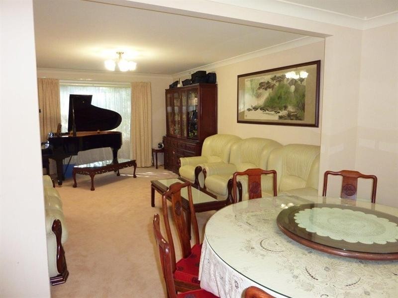 6 Ebony Avenue, North Rocks NSW 2151