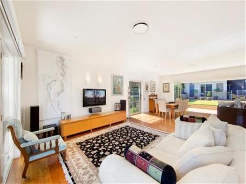 19 Valerie Avenue, Chatswood NSW 2067