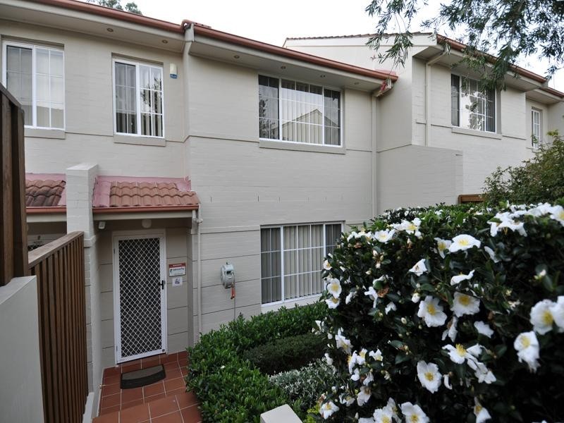 8/1-5 Busaco Road, Marsfield NSW 2122