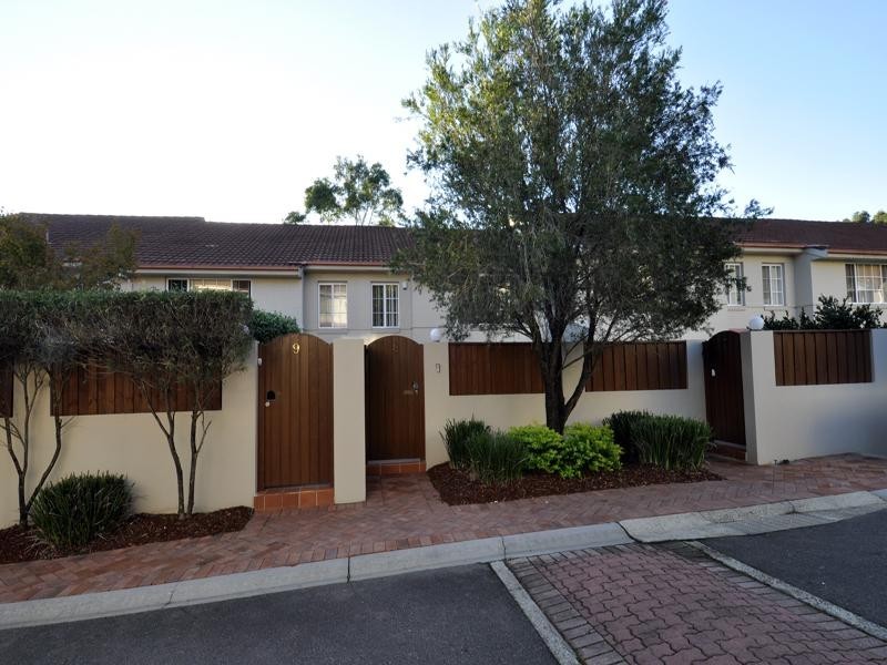 8/1-5 Busaco Road, Marsfield NSW 2122