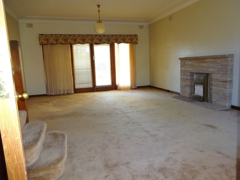 2 Dunmore Road, Epping NSW 2121