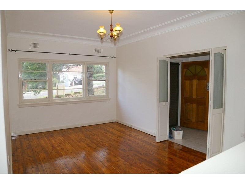 25 Fifth Avenue, Denistone NSW 2114