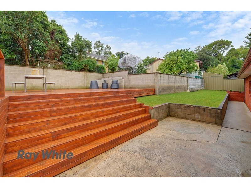 16 Somerset Drive, North Rocks NSW 2151