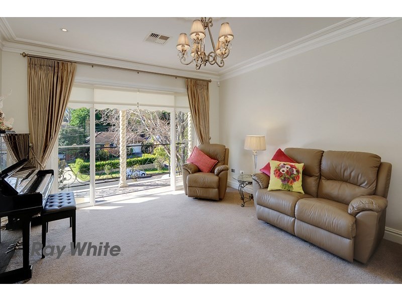 7 Paragon Drive, North Rocks NSW 2151