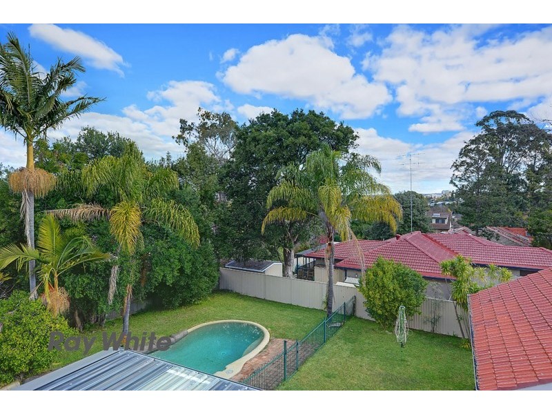 6 Alanas Avenue, Oatlands NSW 2117