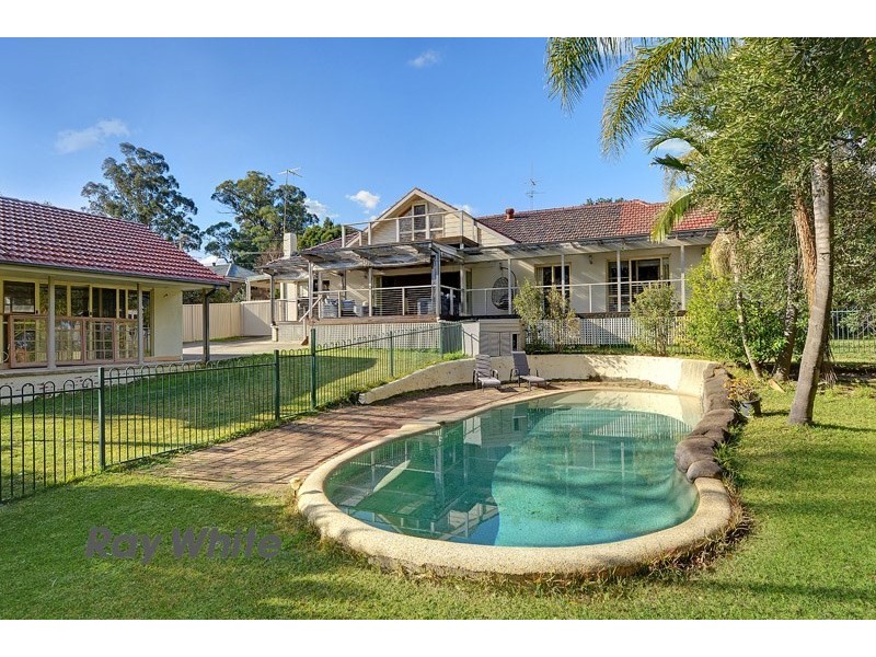 6 Alanas Avenue, Oatlands NSW 2117