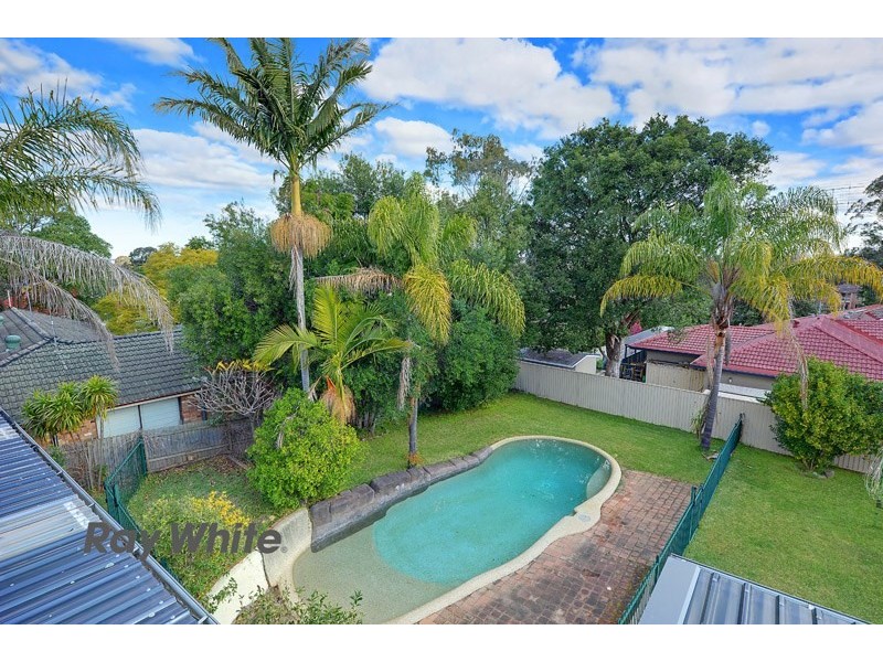 6 Alanas Avenue, Oatlands NSW 2117