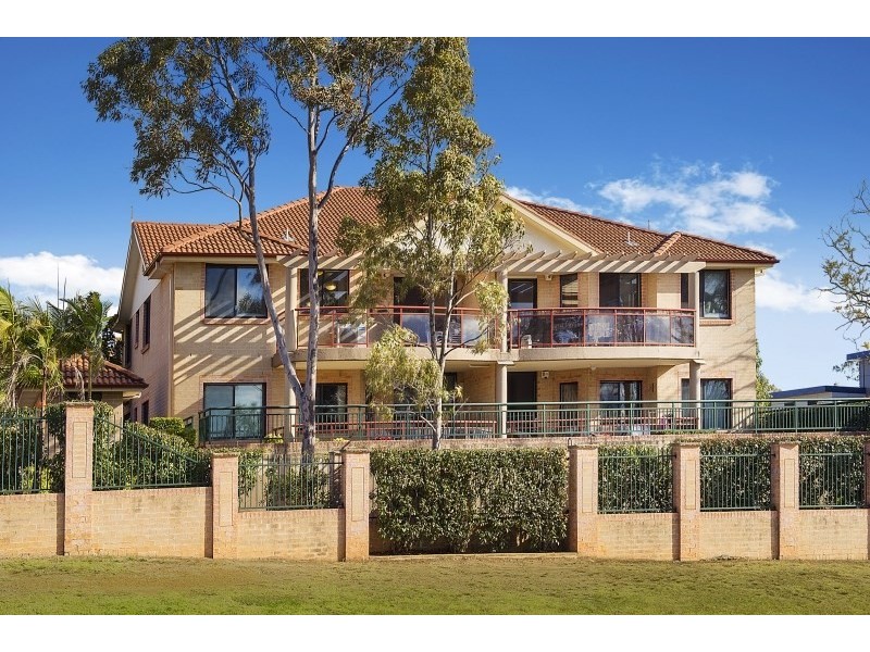 4/1 Cheriton Avenue, Castle Hill NSW 2154