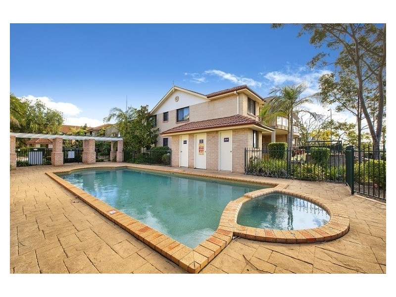 4/1 Cheriton Avenue, Castle Hill NSW 2154