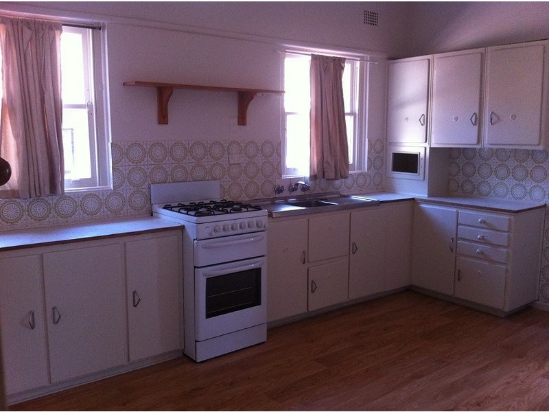 33 Kingsford Avenue, Eastwood NSW 2122