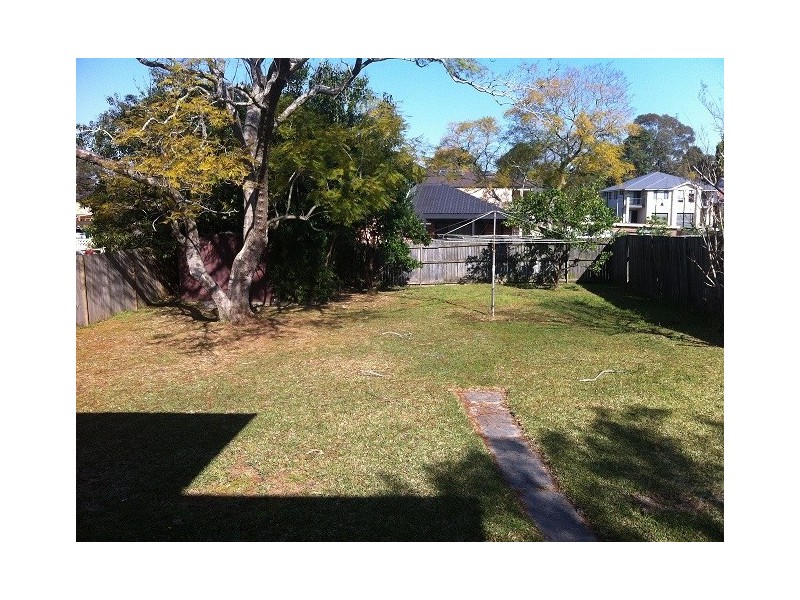 33 Kingsford Avenue, Eastwood NSW 2122