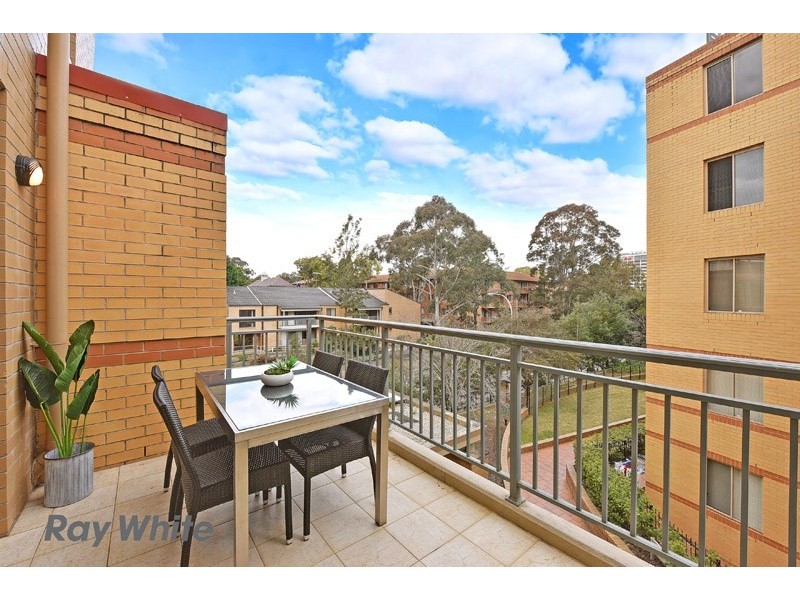 28/18 Sorrell Street, Parramatta NSW 2150