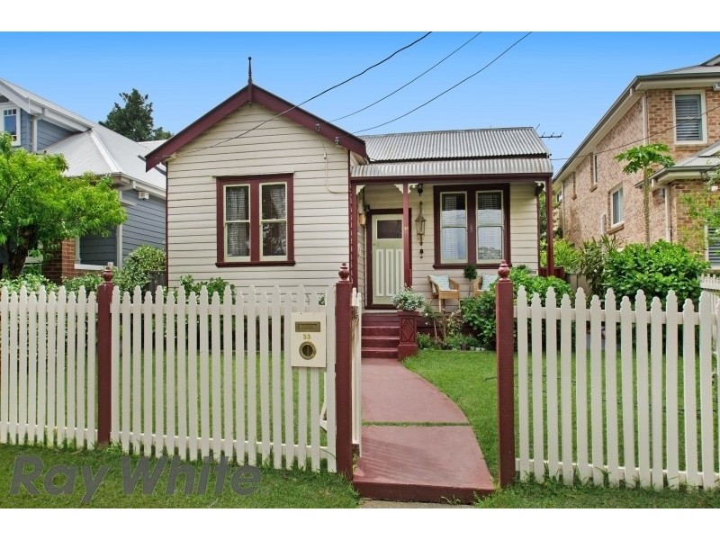 33 Banks Street, Mays Hill NSW 2145