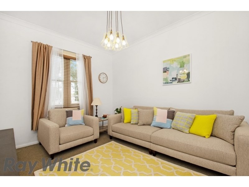 33 Banks Street, Mays Hill NSW 2145