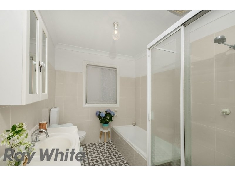 33 Banks Street, Mays Hill NSW 2145