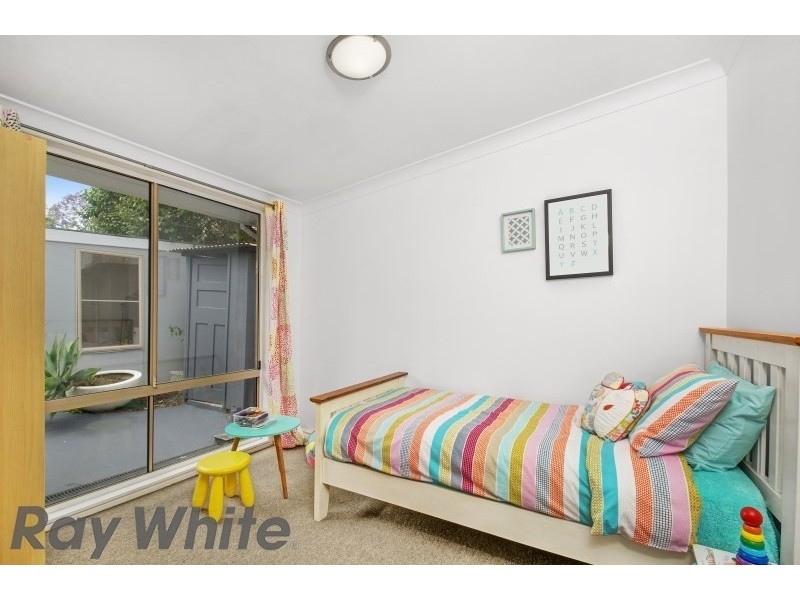 33 Banks Street, Mays Hill NSW 2145