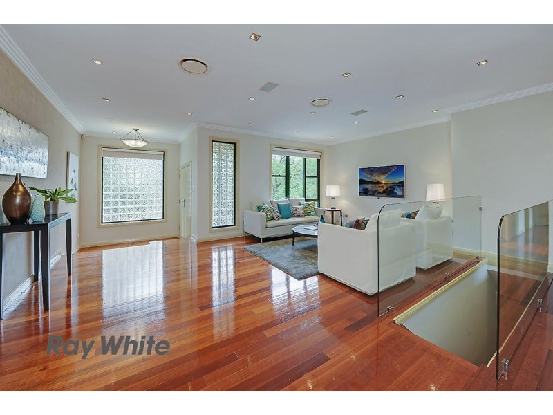 18 Paragon Drive, North Rocks NSW 2151