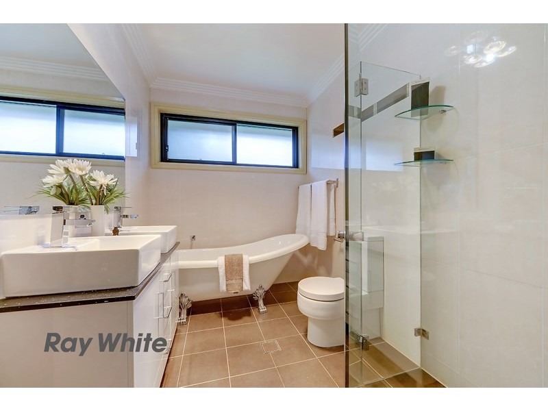 18 Paragon Drive, North Rocks NSW 2151