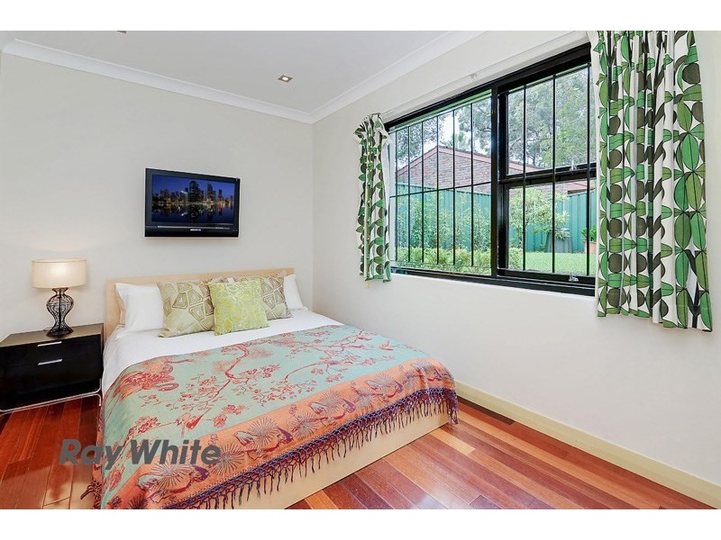 18 Paragon Drive, North Rocks NSW 2151