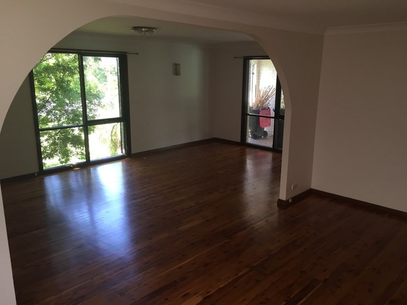 4 Poinsettia Avenue, North Rocks NSW 2151