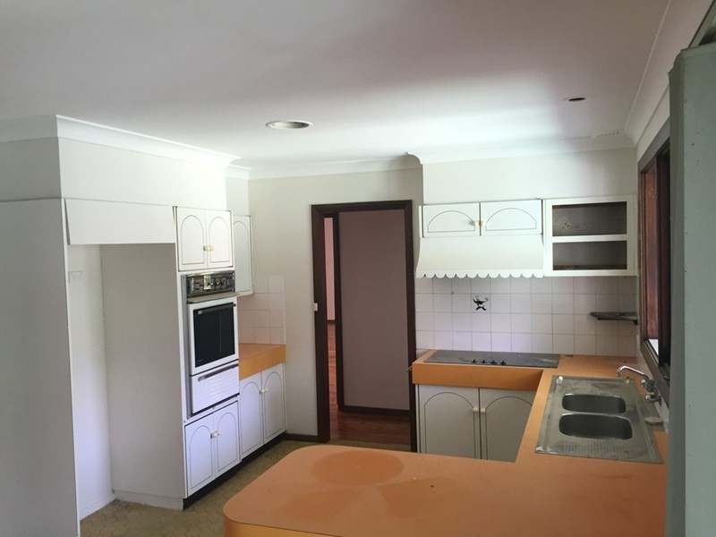 4 Poinsettia Avenue, North Rocks NSW 2151