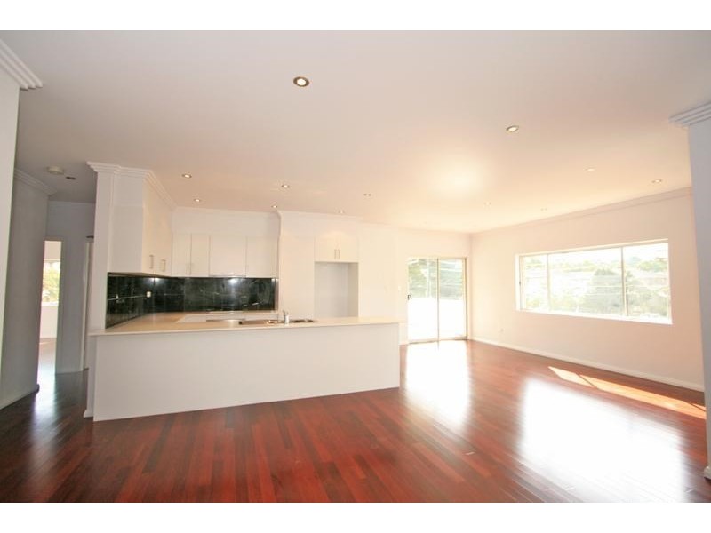 2/637 Blaxland Road, Eastwood NSW 2122