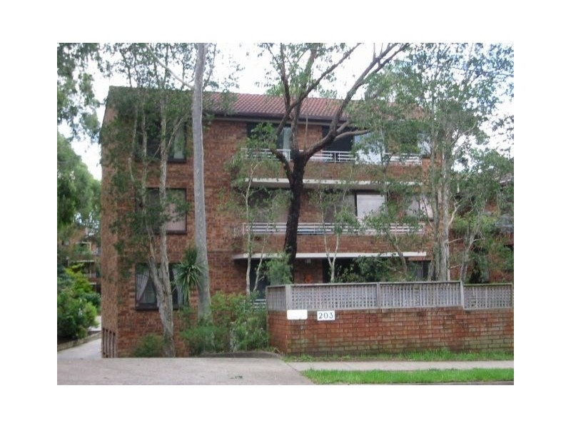 18/203 Waterloo Road, Marsfield NSW 2122