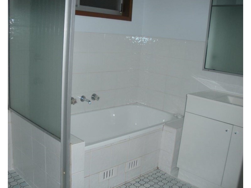 71 Chanel Street, Toongabbie NSW 2146