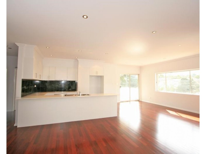 2/637 Blaxland Road, Eastwood NSW 2122