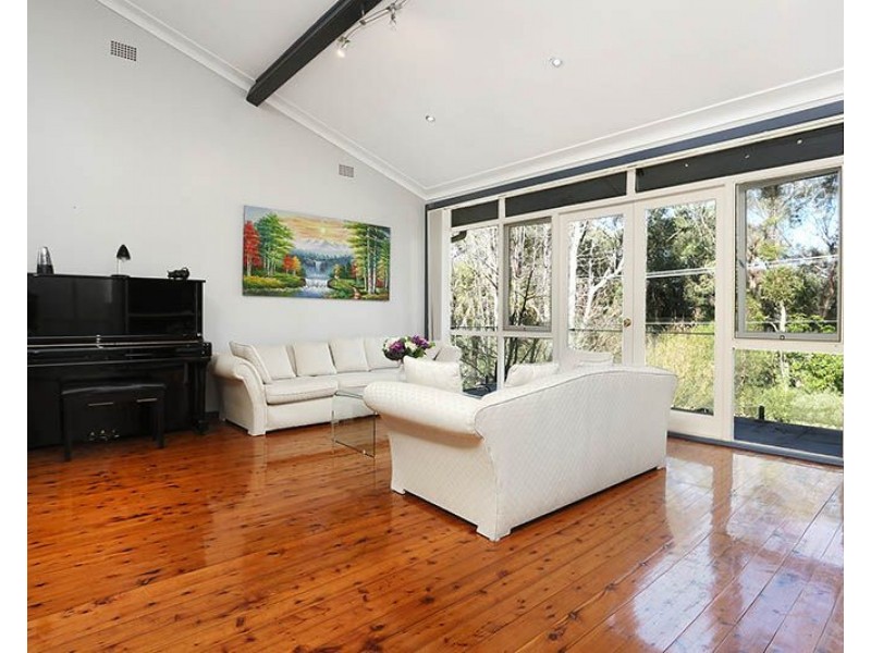 36 Castle Howard Road, Cheltenham NSW 2119