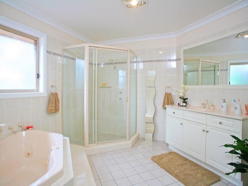 22 Valley View Crescent, North Epping NSW 2121