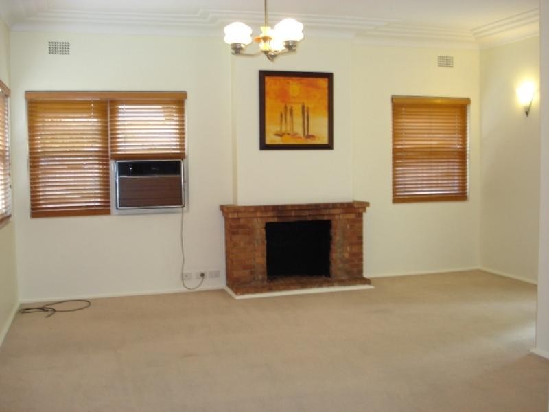 5 Stewart Close, Cheltenham NSW 2119