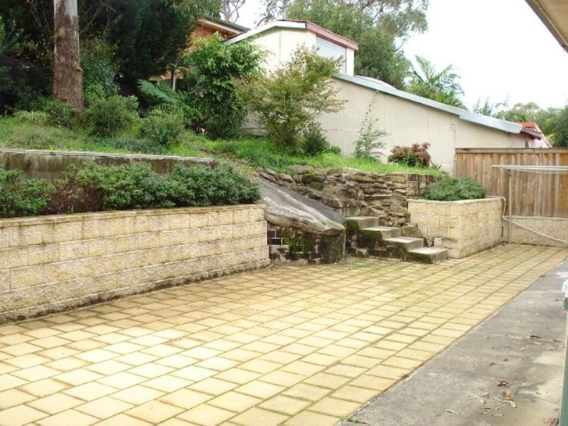 5 Stewart Close, Cheltenham NSW 2119