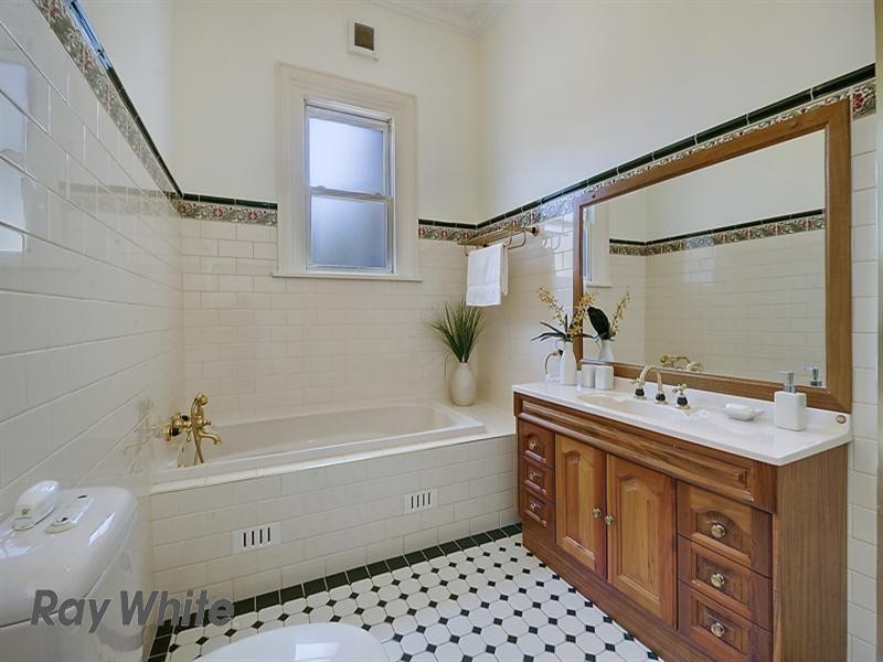 314 Rowe Street, Eastwood NSW 2122